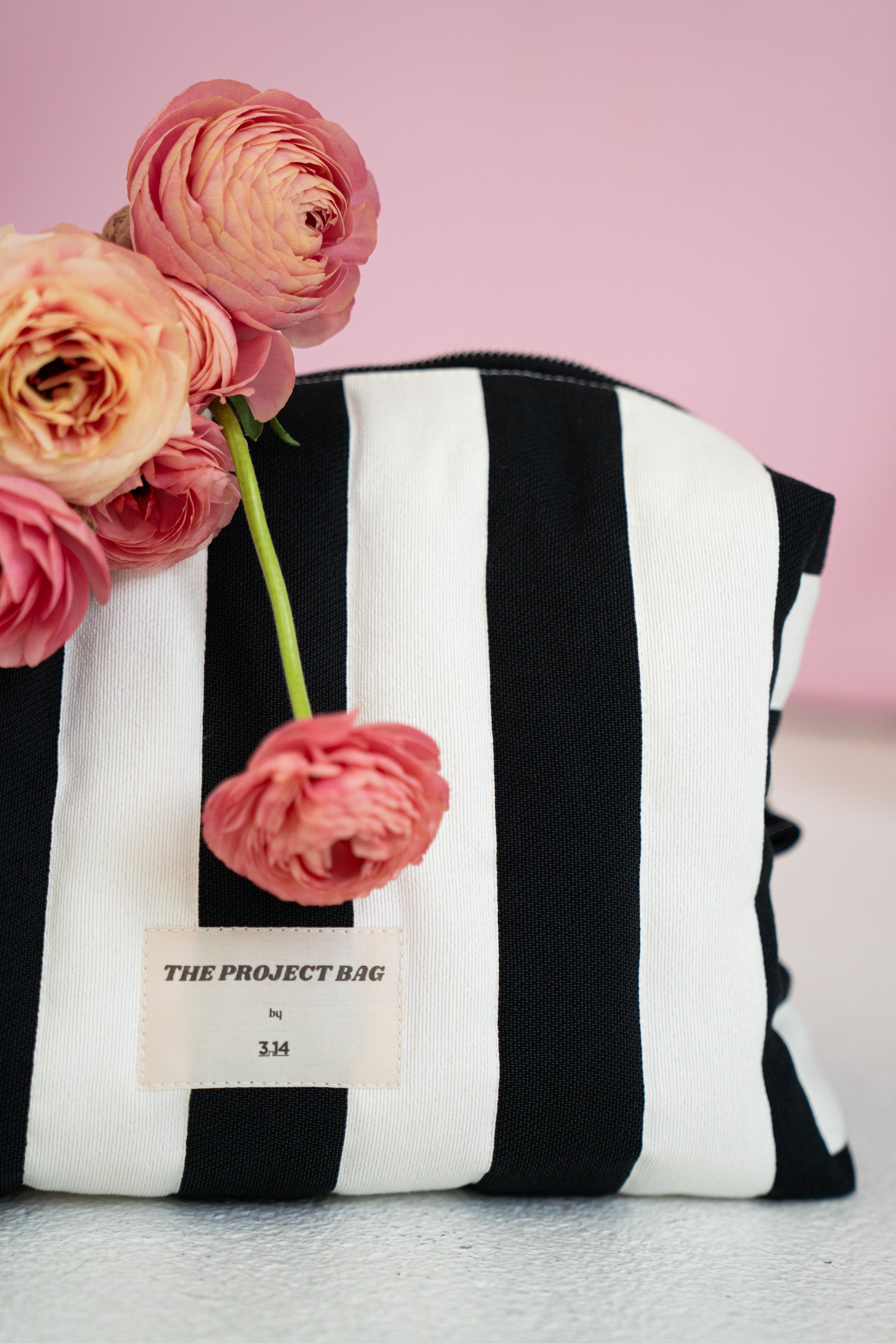 Stripes boxy toiletry bag