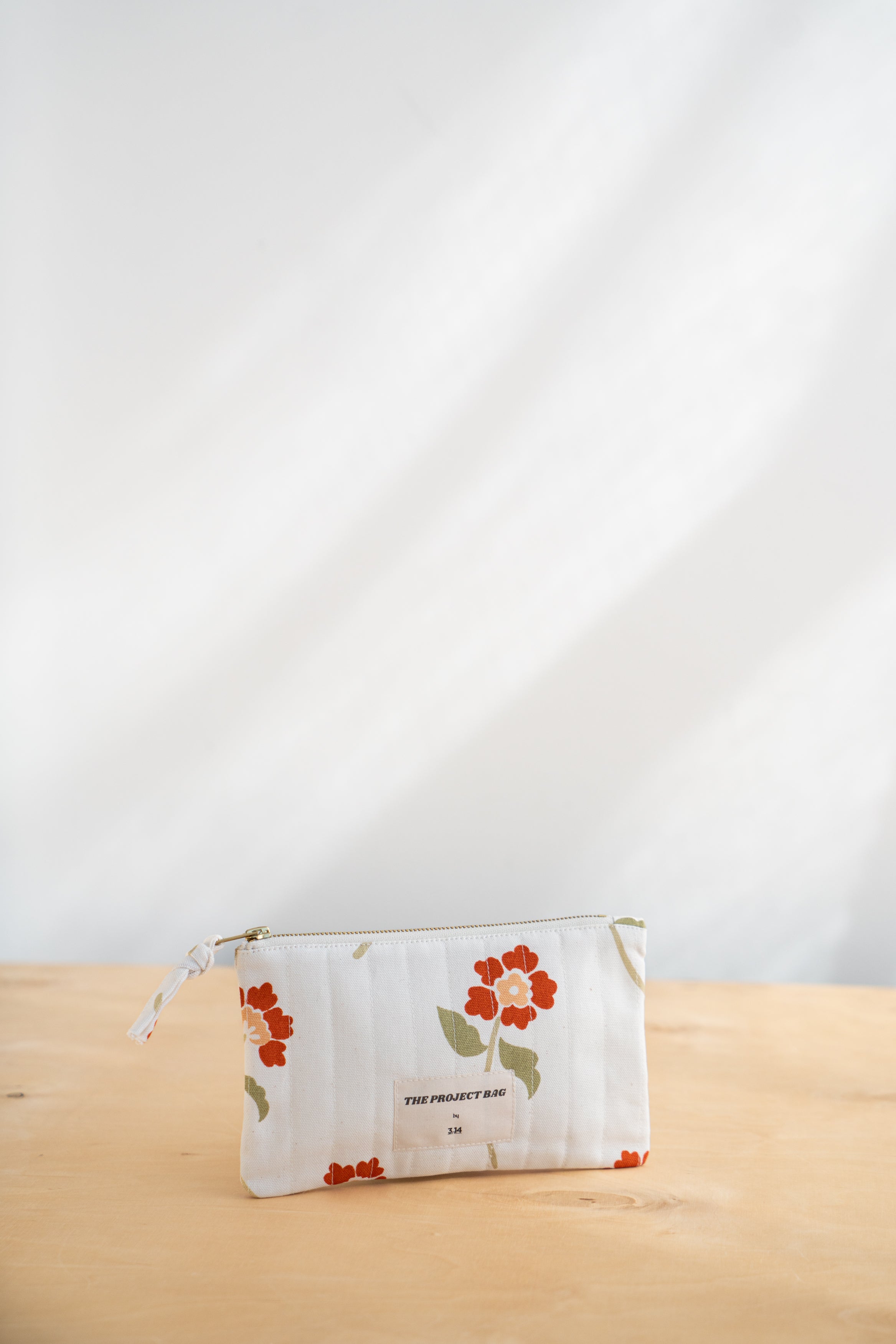 Vintage flowers metal zipper pouch
