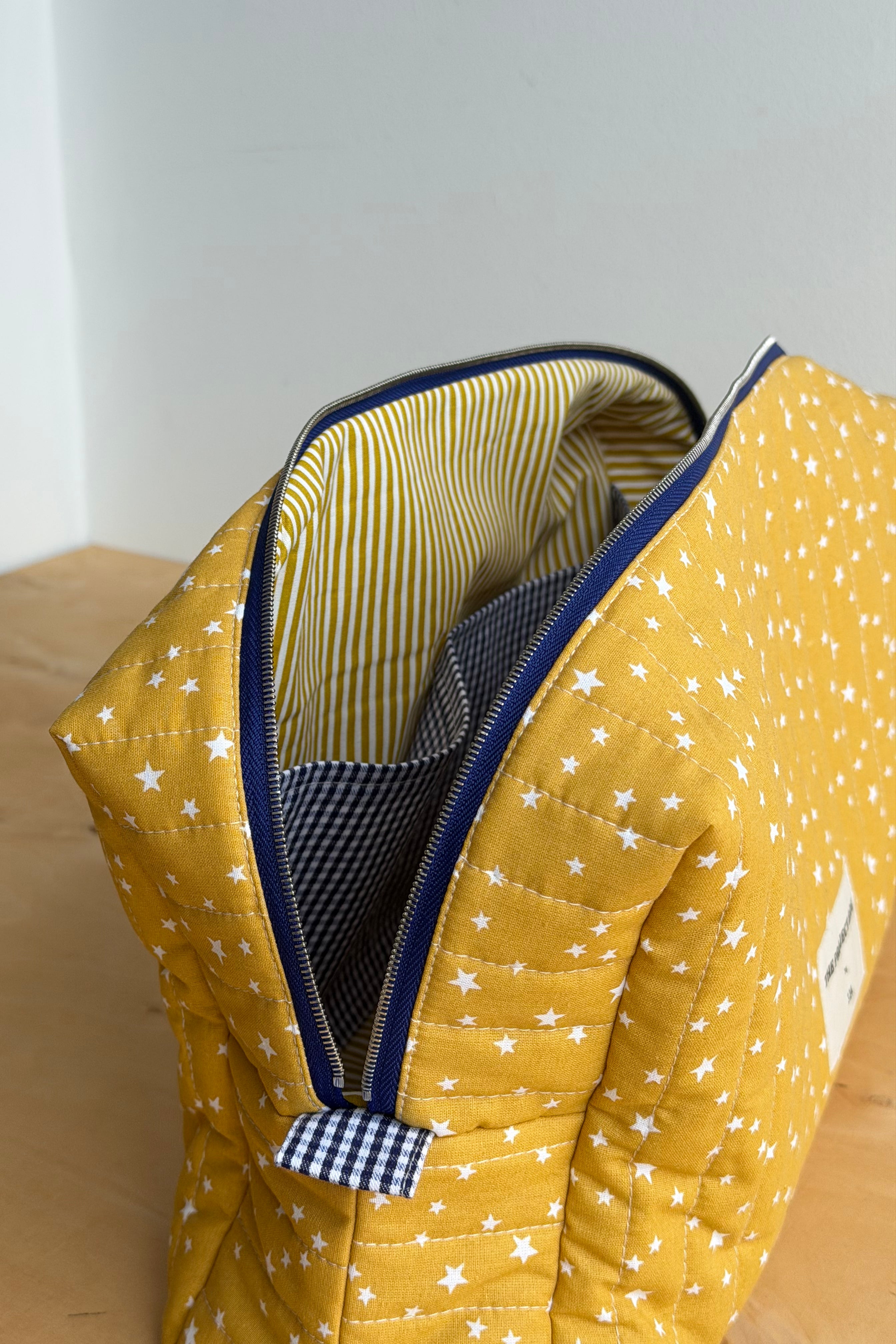 MIDNIGHT boxy toiletry bag