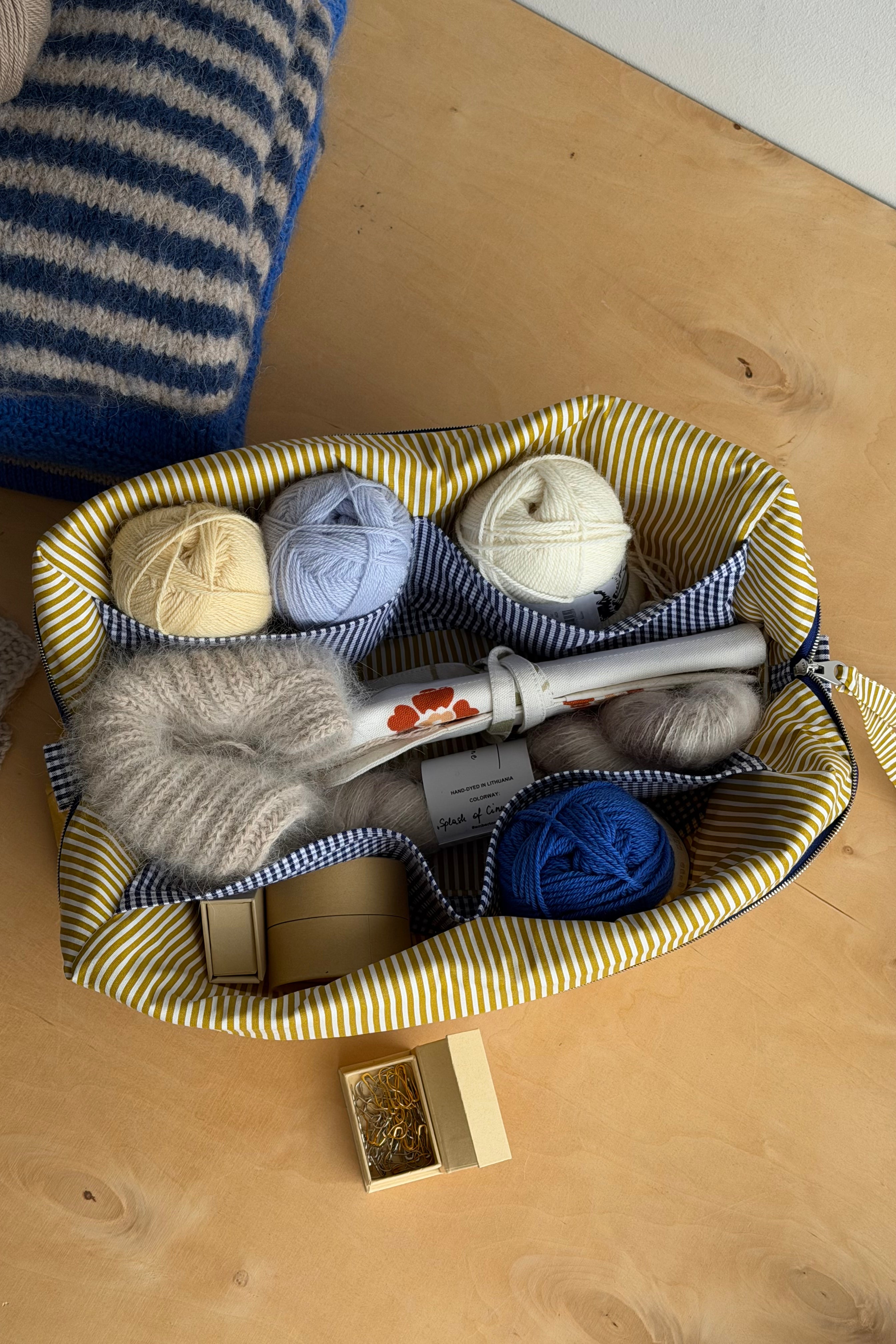 MIDNIGHT boxy toiletry bag