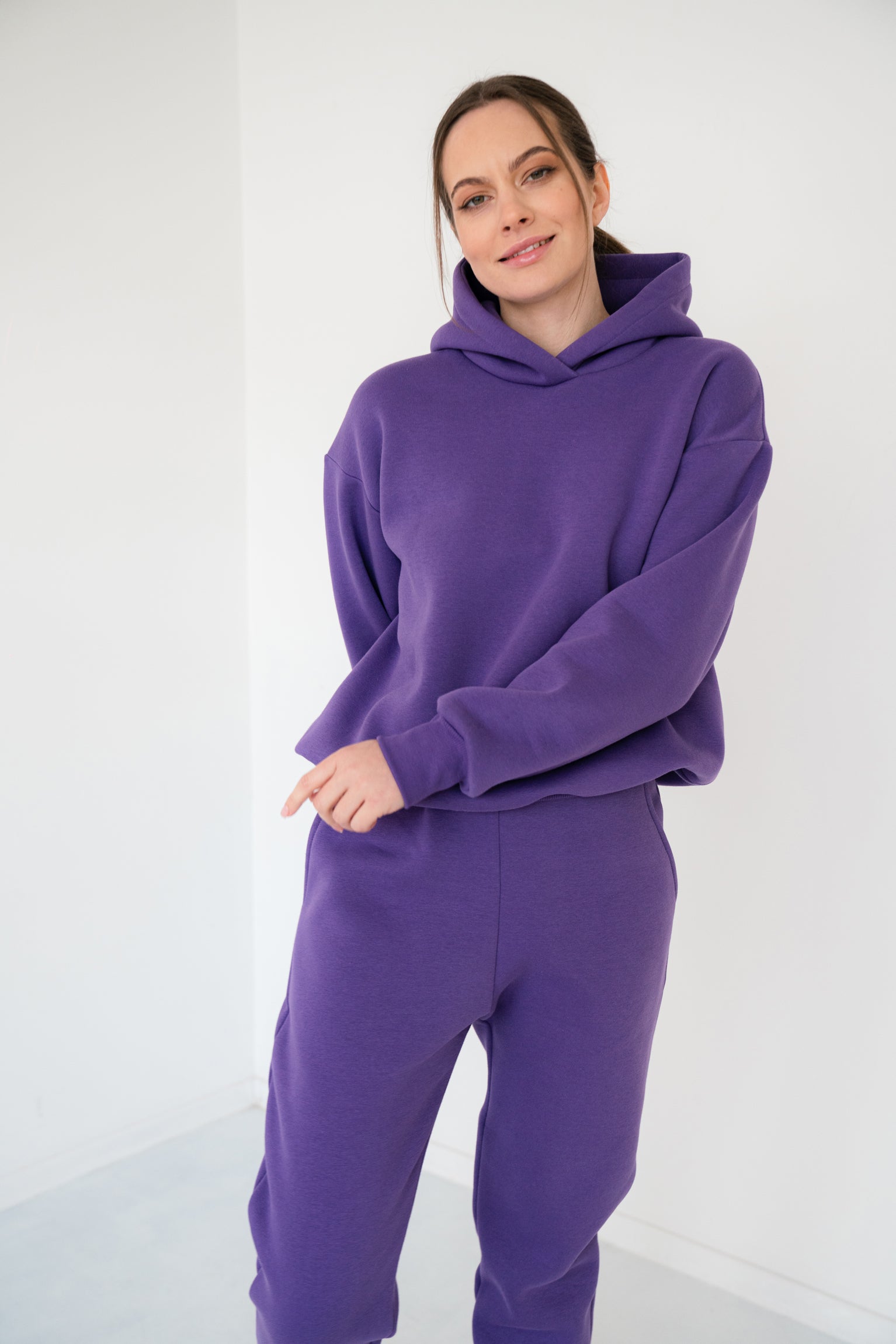 Violetinis BASIC HOODIE laisvalaikio kostiumėlis