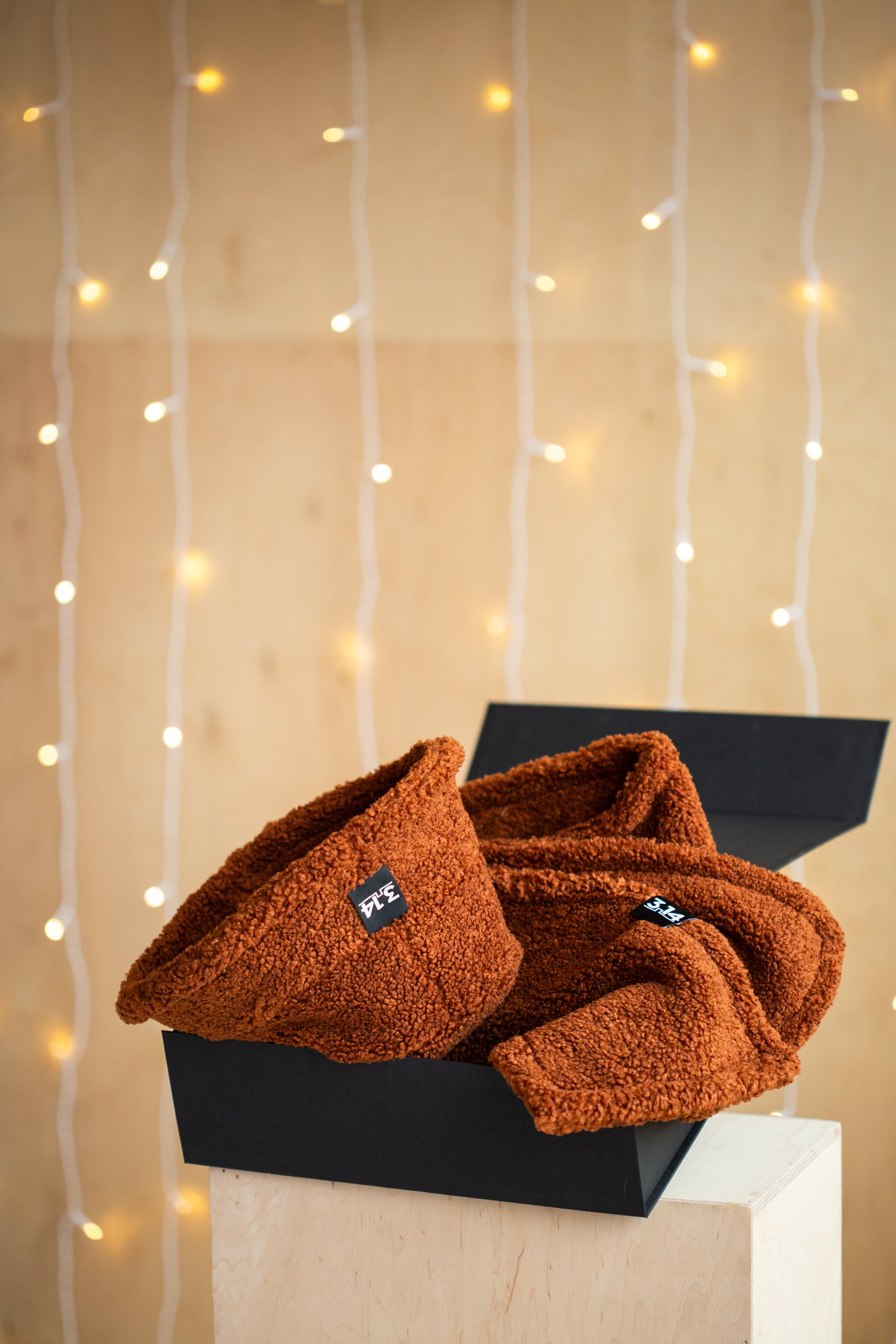 Caramel TEDDY gift set (scarf + hat)